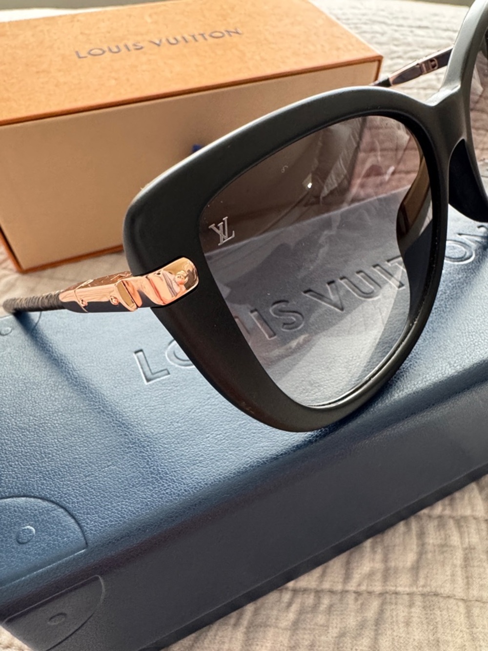 Louis Vuitton Charlotte Sunglasses (Black Cat Eye Monogram Arms) - Picture 3 of 14